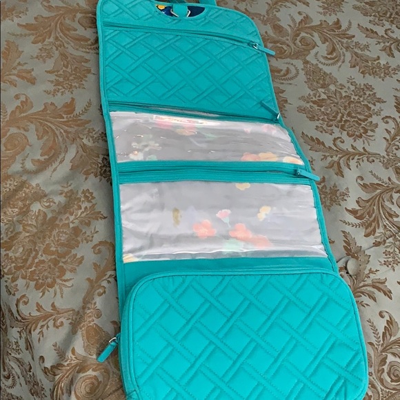 Makeup bag - Picture 2 of 3